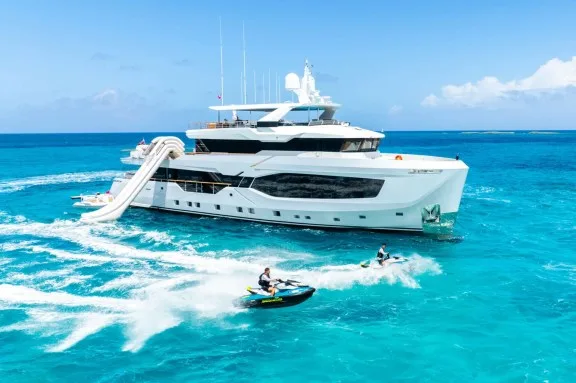 EAU LA LA