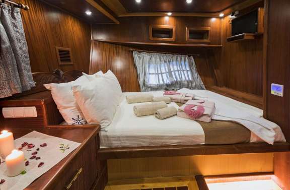 Double Cabin