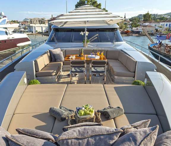 Main Deck Aft