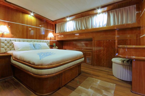 Image of SILVERMOON yacht #10