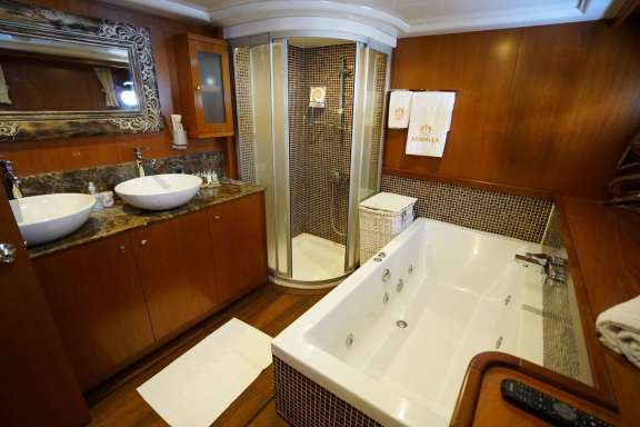 Image of ARABELLA yacht #17