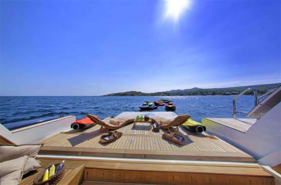 Beach Club (32 sq.m) with Sauna, Shower, Gym Equipment, Swimming Platform & Floating Island