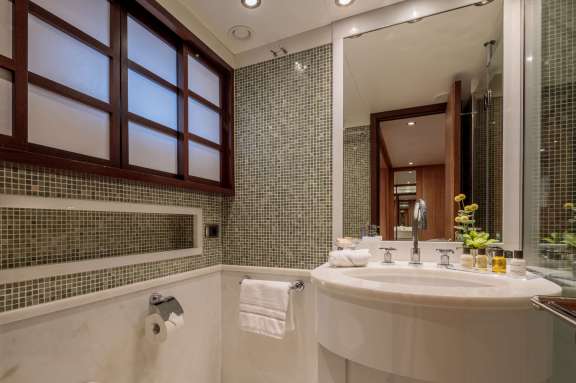 Image of SHOOTING STAR yacht #13