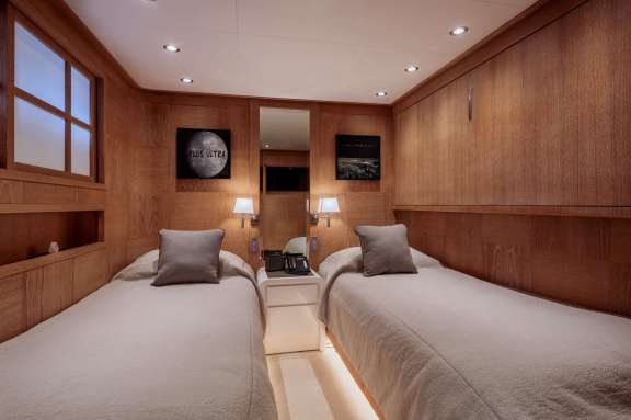 Image of SHOOTING STAR yacht #14