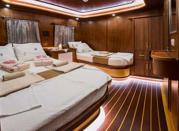Triple Cabin