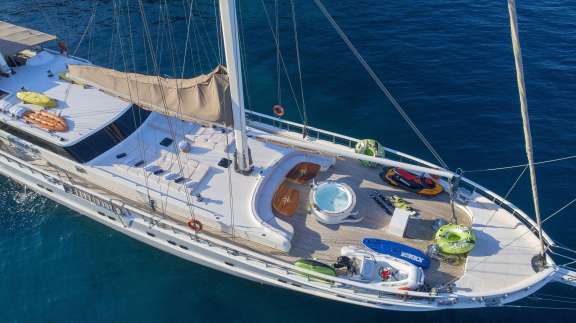 Image of QUEEN OF SALMAKIS yacht #11