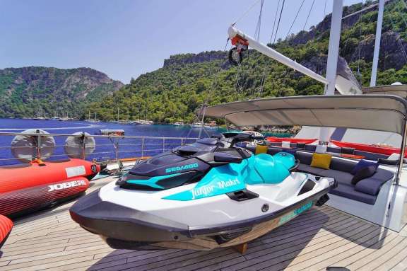 Image of QUEEN OF MAKRI yacht #15