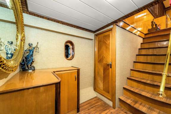 Image of BURKUT yacht #16