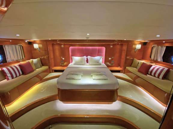 Image of GULMARIA yacht #6