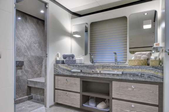 Image of All About U 2 yacht #7