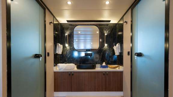 Image of DE LOVE yacht #9