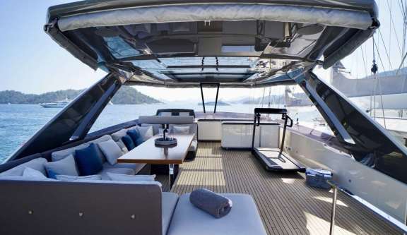 Image of SHERO yacht #4