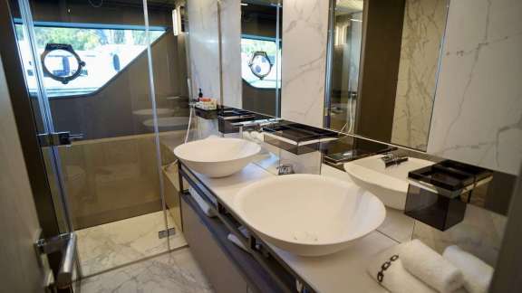 Image of SHERO yacht #9