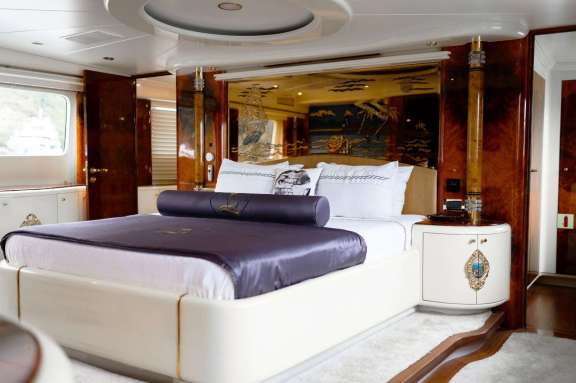 Image of CROCUS yacht #9