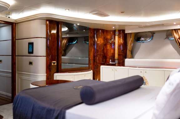 Image of CROCUS yacht #10