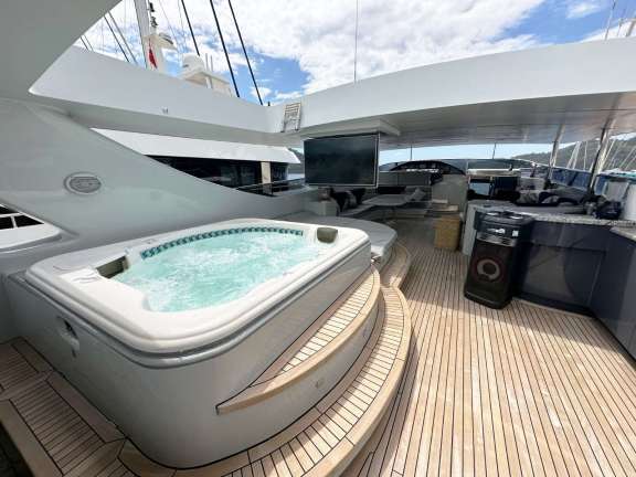 Image of CROCUS yacht #3