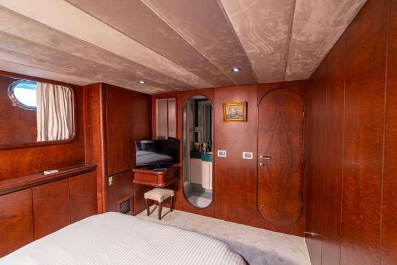 Image of BLUES yacht #13