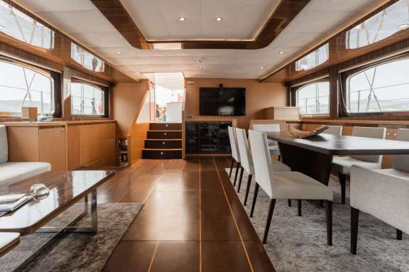 Image of LE PIETRE yacht #11